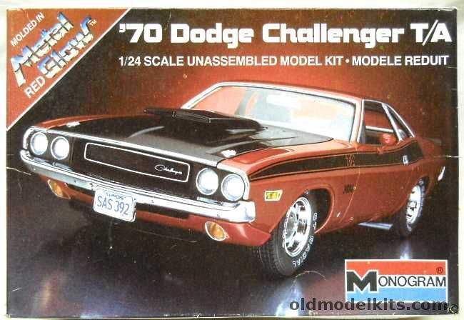 Monogram 1/24 1970 Dodge Challenger R/A Molded In Red Metalglow Plastic, 2214 plastic model kit